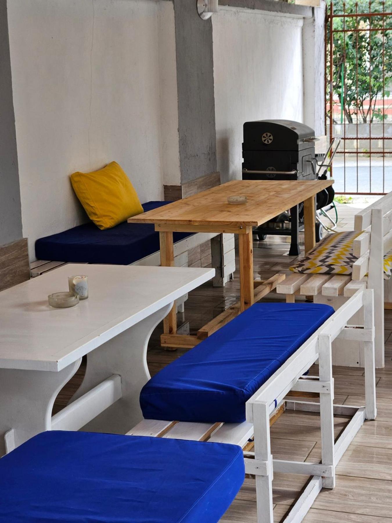 Guest House Petrovi Равда Экстерьер фото